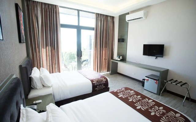 Vienna Hotel (Newly Renovated 2025)