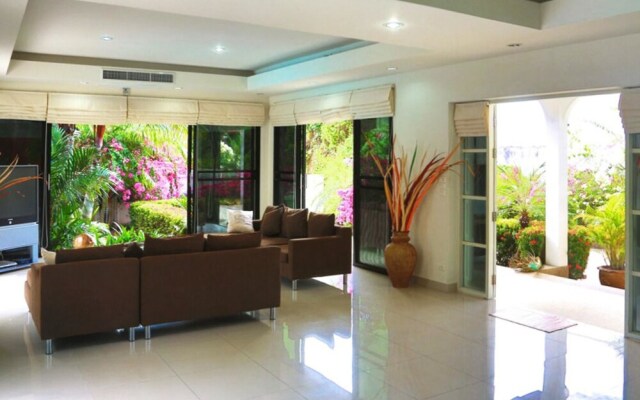 Villa With 4 Bedrooms in Rawai Phuket, With Private Pool, Enclosed Gar