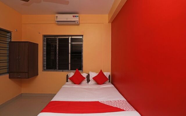 OYO 14818 Sudarshan Apartment
