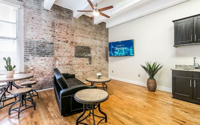 Cozy Condos near French Quarter