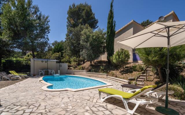 Luring Villa in Pouzols-Minervois with Pool