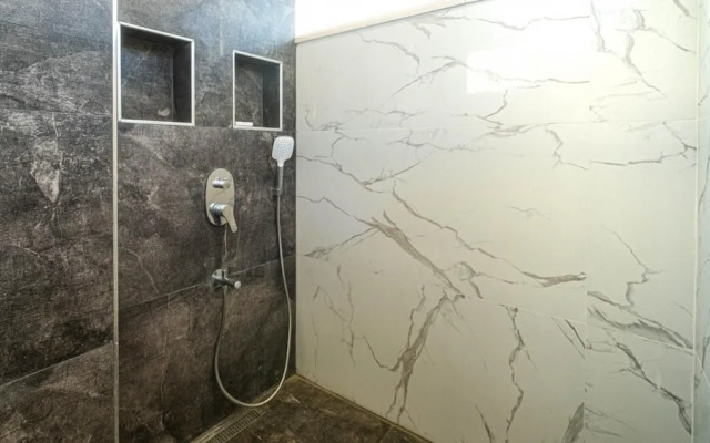 Marvelous Villa With Pool and Jacuzzi in Fethiye