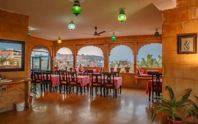 Hotel Lal Garh Fort And Palace