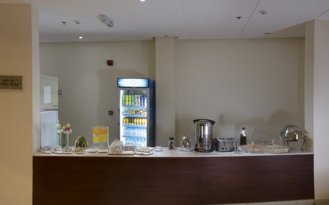 Grand Lily Hotel Suites