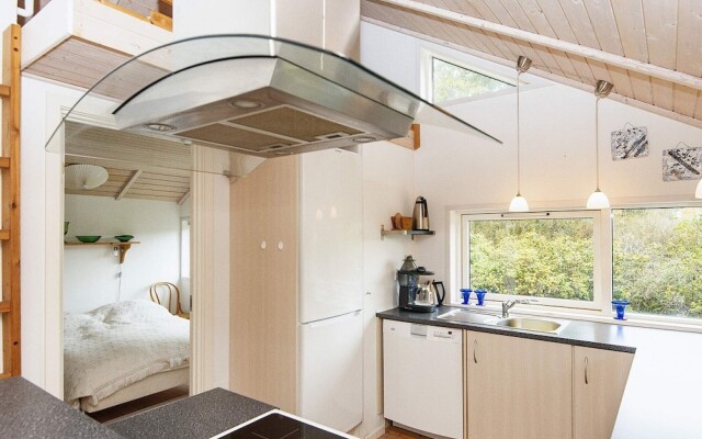 8 Person Holiday Home in Allingabro-by Traum