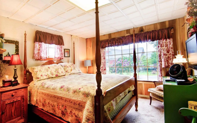Lily Garden Bed and Breakfast