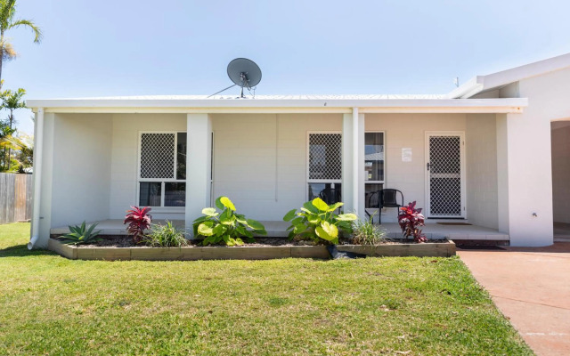Palm View Holiday Apartments