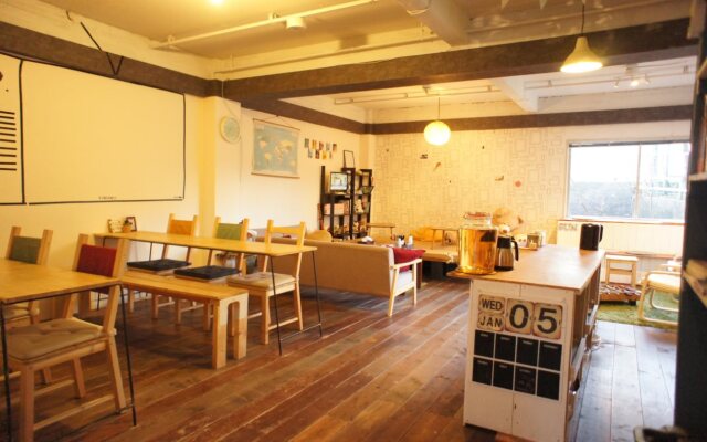 Guesthouse SUN - Hostel