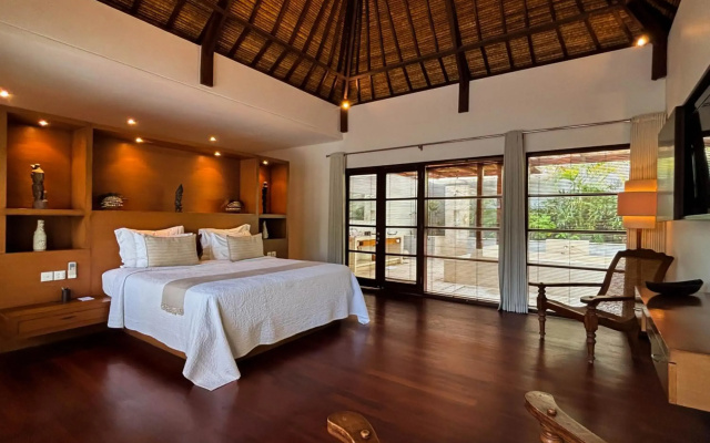 Nyaman Villas
