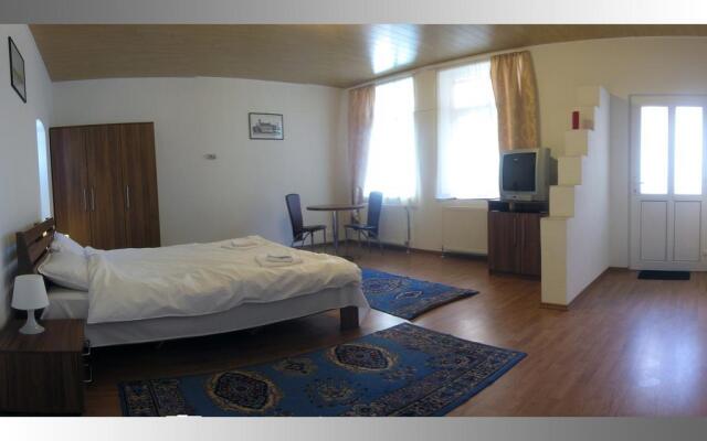 Grand Central Studios