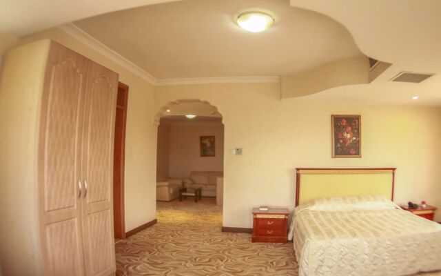 The City Royal Resort Hotel