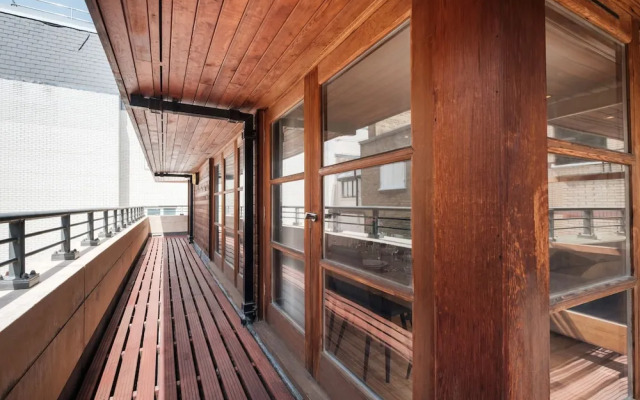 Holborn Penthouse Apartment with Terrace