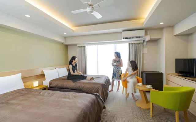 Yenn's Marina Inn Mercy
