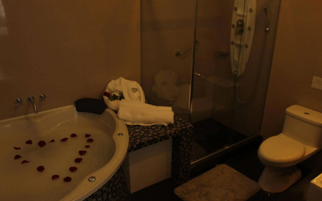 IFE Boutique Hotel