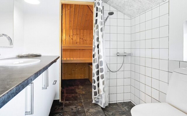 6 Person Holiday Home in Jerup