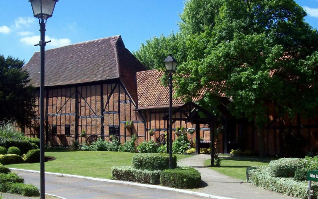 The Kingfisher Pub and Hotel