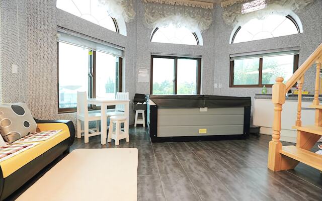 Ganghwa Rulru Ralra Pension