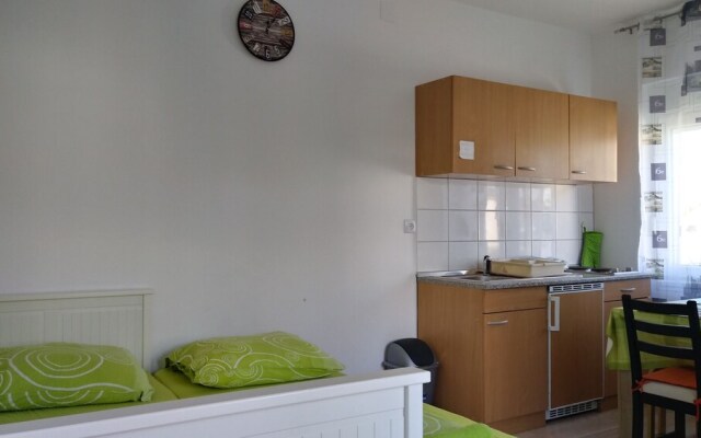 Lovely one Bedroom Apartment Mary in the Center