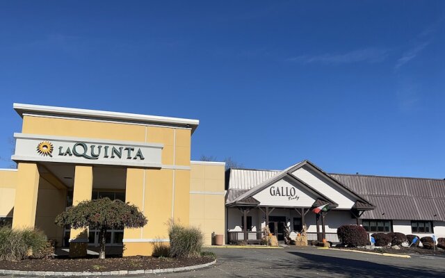 La Quinta Inn And Suites Danbury