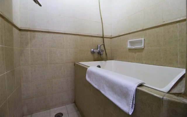 RedDoorz Apartment @ Cilandak