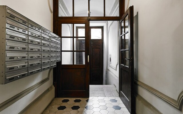 Stylish Studio Mickiewicza by Renters