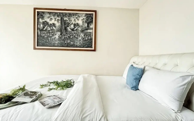 Simple Space Studio At Belmont Residence Puri Apartment