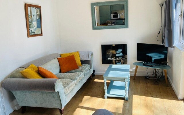 Cosy 2BD Chalet St Ives Holiday Village