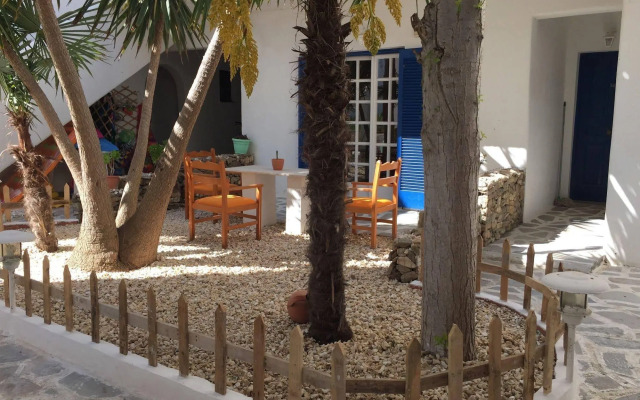 Free Sun Rooms and Apartments