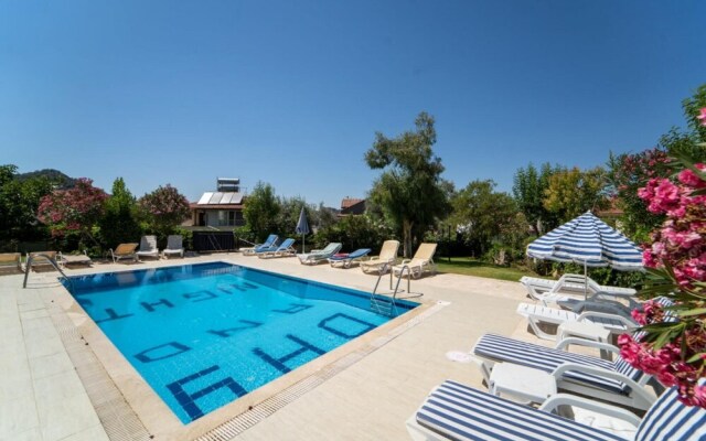 Charming Flat With Shared Pool in Oludeniz
