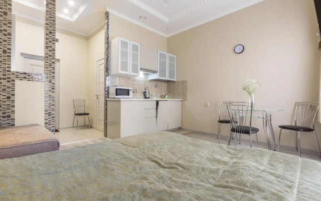 Апартаменты на Вознесенском проспекте 3-5