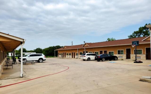 Atria Extended Stays By OYO Jourdanton