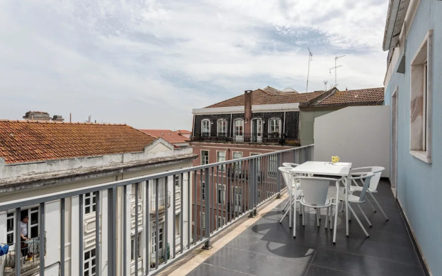 JOIVY Modern flat near Estrela Garden
