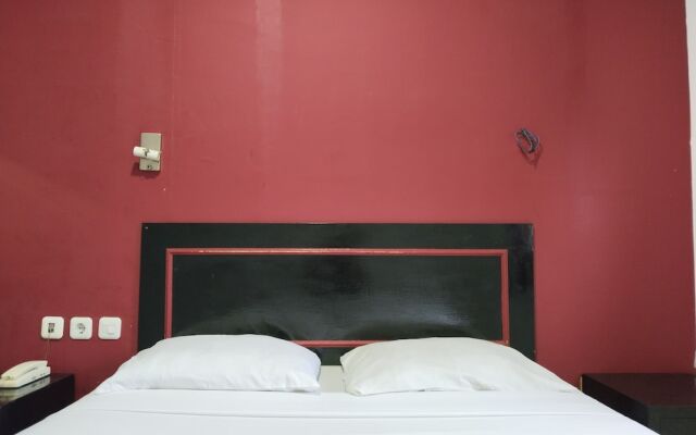 Metro Hotel Bekasi by Cocotel