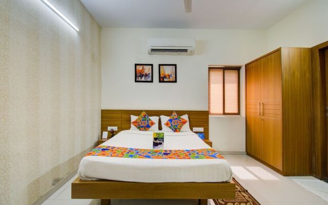 Hill View Guest House, GachiBowli