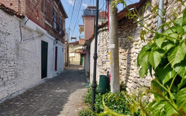 Private room historic center Elbasan