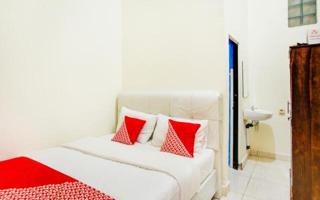 OYO 2965 Silvia Homestay