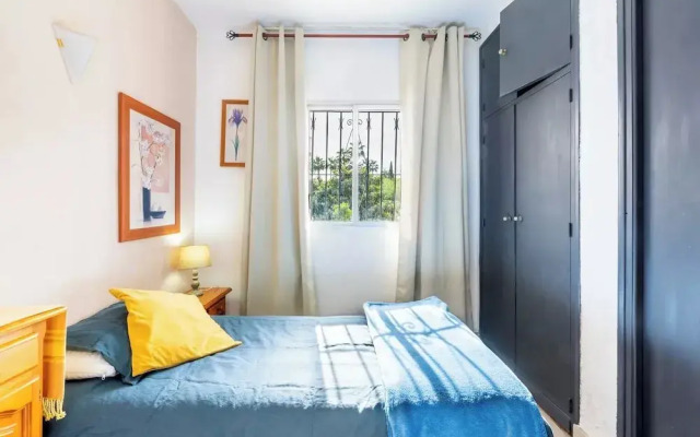 4 Bedroom 6 Guests Apartment 60m From Beach