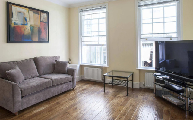 Piccadilly Circus Apartments