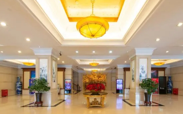 Liaohua Hotel – Lobby – Liaoyang