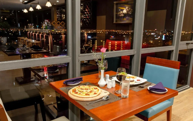 Aria Grand Hotel  Apartments