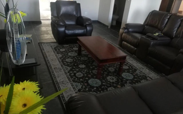 Seaside Retreat- Main House