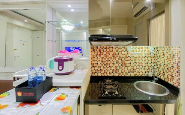 Comfortable And Homey 2Br At Bassura City Apartment