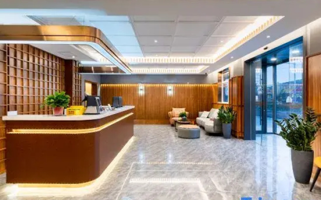 ZK Hotel (yizhuangjingjikaifaquMaqiqiao Branch)