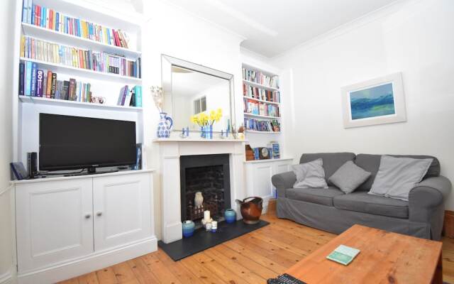 Lovely 1 BR Flat in Battersea