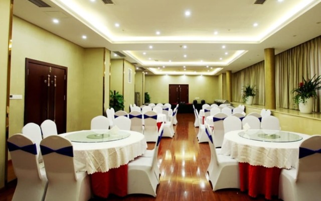GreenTree Eastern Hotel