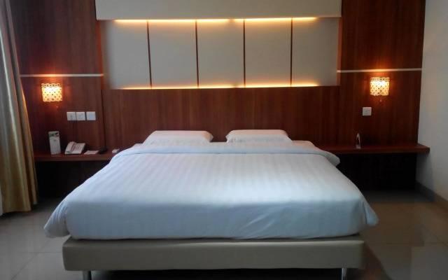 OYO 775 Aviari Hotel