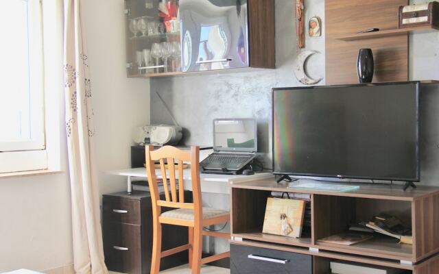 Simplistic Marijas Apartment in Fažana near Sea Beach