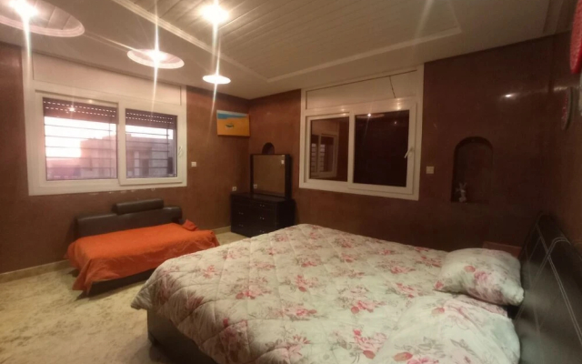 Mubaradise Surfcamp