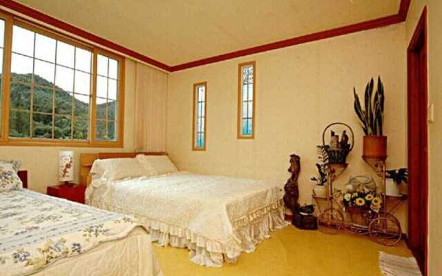 Seasonal Sky Pension