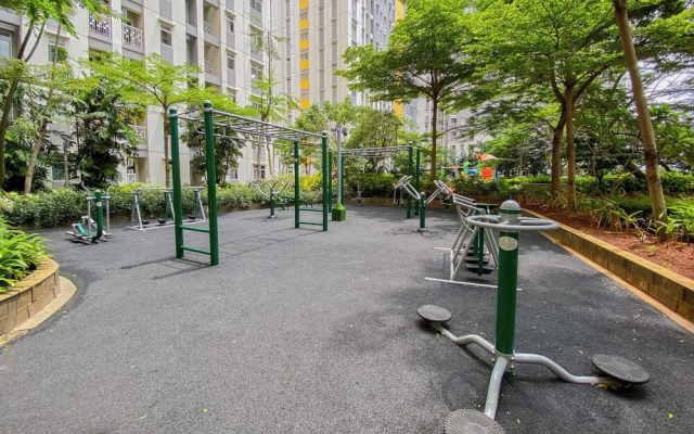 Homey And Compact Studio Apartment Springlake Summarecon Bekasi